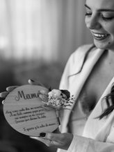 Cargar imagen en el visor de la galería, Plaquita floral emotiva