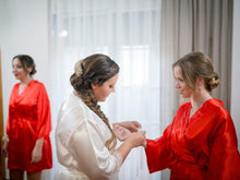 Cargar imagen en el visor de la galería, Pulsera Flores Blancas