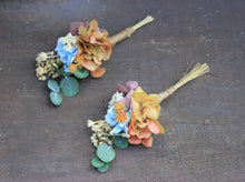 Cargar imagen en el visor de la galería, Prendido flor preservada