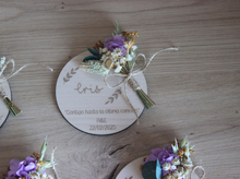 Cargar imagen en el visor de la galería, Marca sitios ¡madera y flores!
