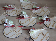 Cargar imagen en el visor de la galería, Marca sitios ¡madera y flores!
