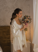 Cargar imagen en el visor de la galería, Ramo Mia
