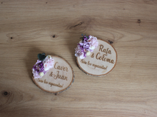 Cargar imagen en el visor de la galería, Madera y flores para ¡sois los siguientes!
